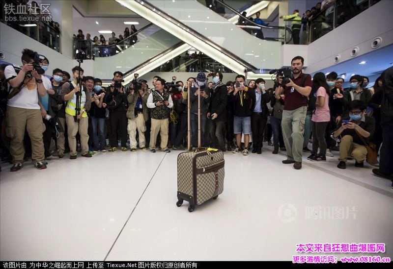 香港为什么会围堵内地旅客，导致香港零售业崩溃！