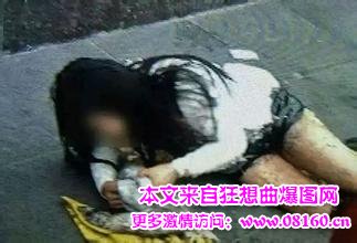 西安一名年轻女子被中年女当街，福建男子当街杀一女子