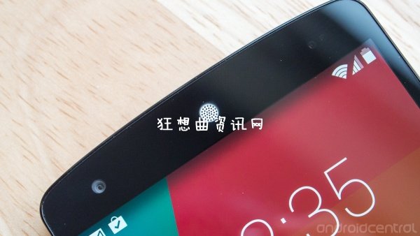 白色版Nexus 5图赏：前黑后白熊猫机