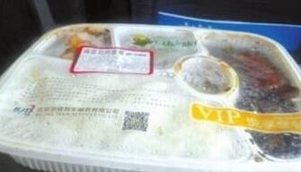 高铁规定15元盒饭不得断供，高铁饭盒政府监管是关键！