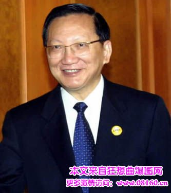 中国外交部部长简历，中国历届外交部部长