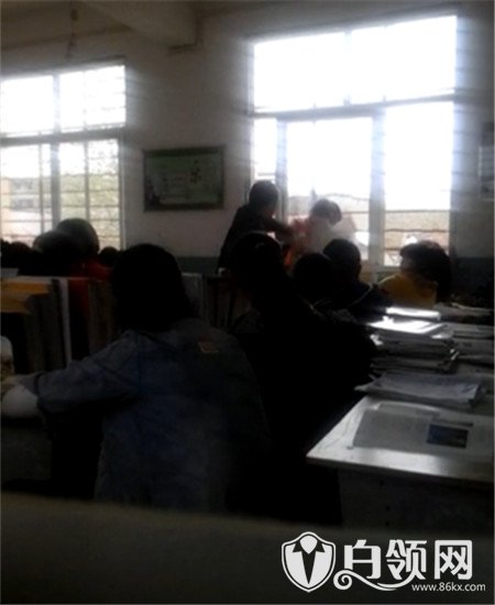 河南彭店中学师生打架视频 河南彭店中学师生打架原因揭晓