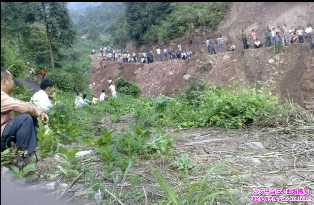 广西征地村民被砍，广西偷狗者被村民暴打