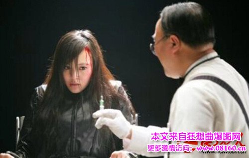 男子派出所遭殴打身亡,在派出所刑讯逼供女人