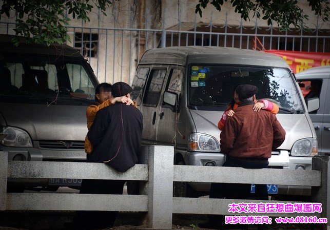 卖淫女妇女找老人，实拍最小卖淫女仅15岁