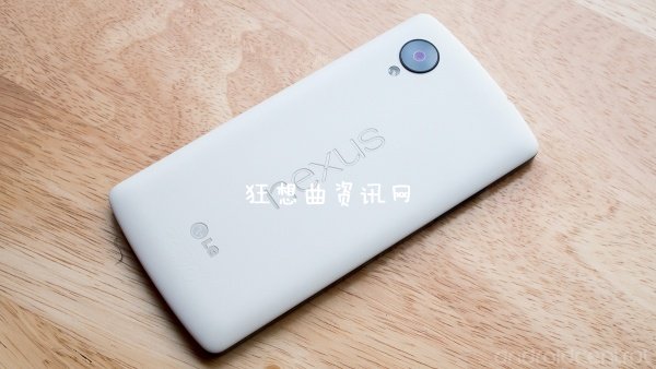 白色版Nexus 5图赏：前黑后白熊猫机