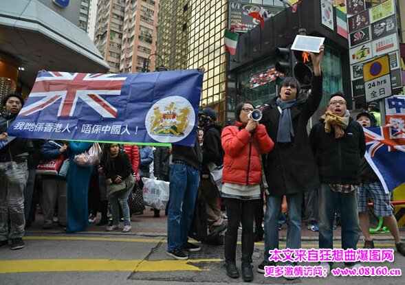 港独闹事照片,港独冲击驻港部队