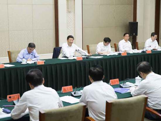 2015年6月18日，习近平在贵州召开部分省区市党委主要负责同志座谈会