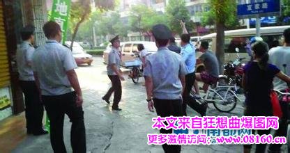 东北男子持刀砍追警察视频，被捕后东北男子惊人语录