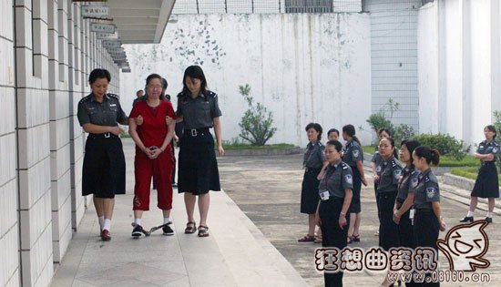 女死刑犯枪决前的一些准备，枪决女死刑犯人全过程视频