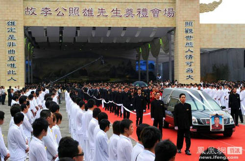 台湾黑帮老大李照雄是谁？台湾黑帮老大出殡现场照片曝光！