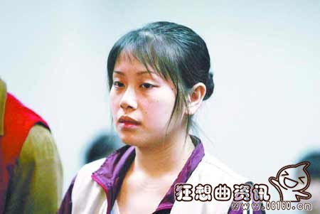 女子将毒品藏尿不湿内图片，女子体内运毒被毒死