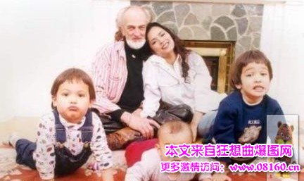 被丈夫小三逼死的女子，现在小三为什么这么多？