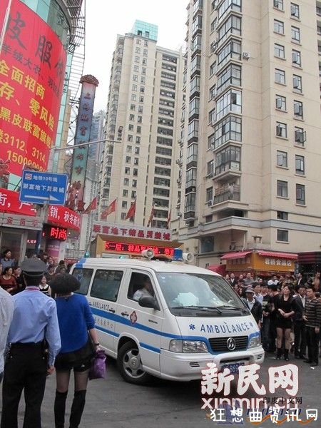 上海山西北路七浦路联富服饰批发市场跳楼自杀事件女子已死亡