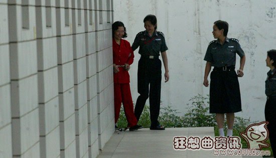 女死刑犯枪决前的一些准备，枪决女死刑犯人全过程视频