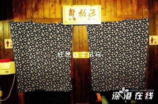 拉萨红色主题餐厅图片：服务员变身红卫兵（组图）