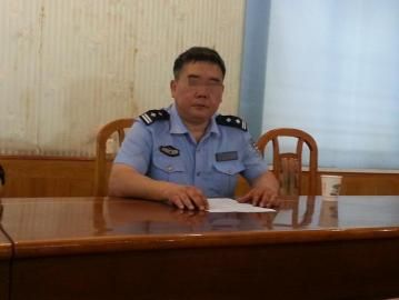 男子当街砍人被警察现场击毙，什么情况下警察可以现场击毙犯人