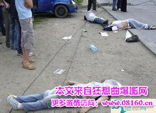 湖北襄阳现无头女尸，湖北路边惊现女尸