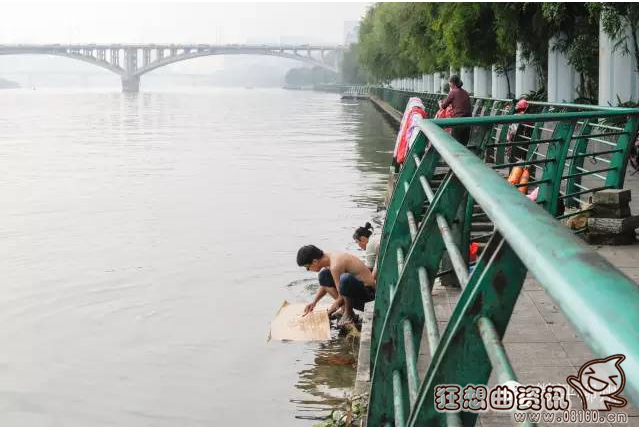 柳州市长肖文荪溺亡细节，肖文荪当天下午心神不宁