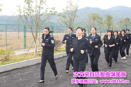 苍南公安局女民警被杀，开宝马被杀的女民警