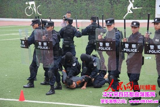 四川女特警现身反恐防暴演练，反恐防暴应急工作方案