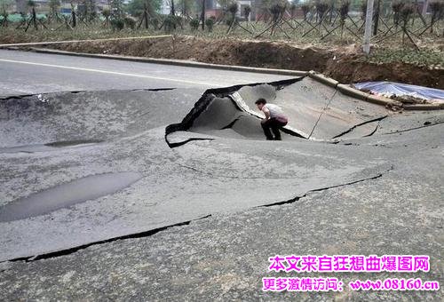 豆腐公路，大雨淋踏豆腐公路