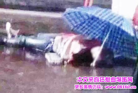 男子17刀砍死妻子无罪，女子提分手遭拒被男友砍死现场