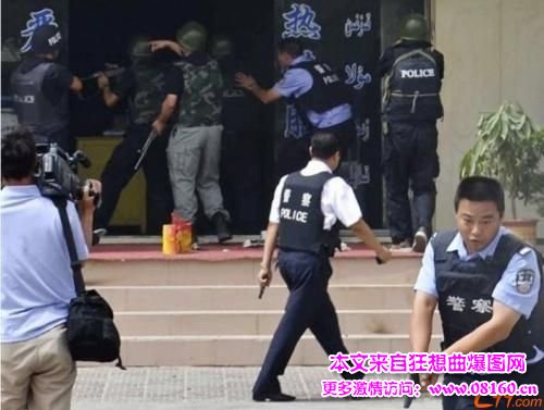 新疆鄯善暴徒被打死图片，新疆围捕暴徒枪战现场